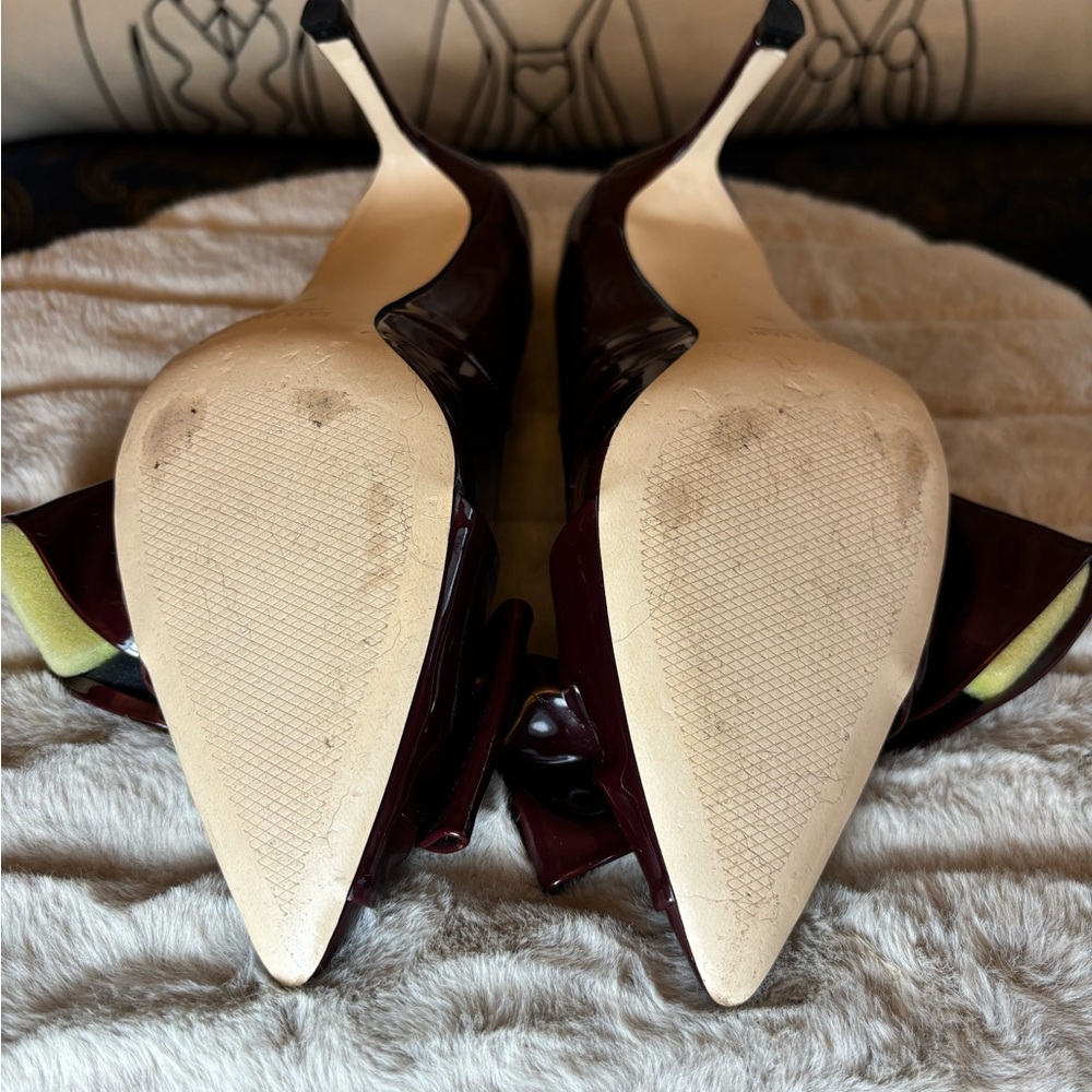 ZARA Faux Patent Court shoes with bow US 5.5 - Picture 6 of 6